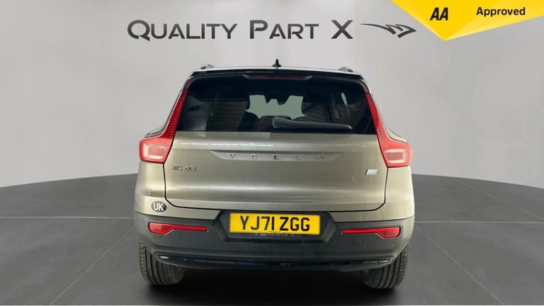  Volvo XC40 1.5h T4 Recharge 10.7kWh R-Design Auto Euro 6 (s/s) 5dr Petrol/Electric Hybrid Automatic