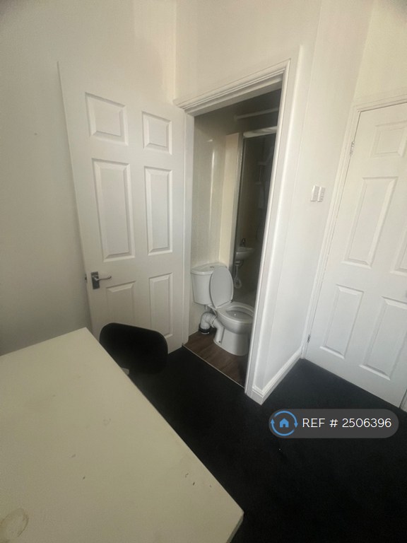 4 bedroom house in Harford Street, Middlesbrough, TS1 (4 bed) (#2506396)