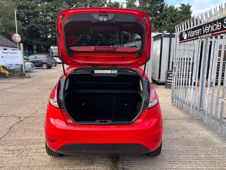 2016 Ford Fiesta 1.0 Fiesta Titanium 5dr Hatchback Petrol Manual