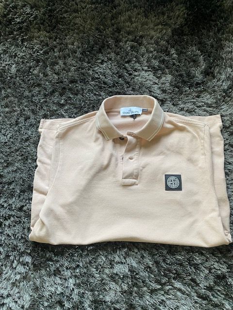 STONE ISLAND  MENS POLO  BEIGE BNWT SIZE S RRP £170 SELLING FOR £60 GREAT PRICE