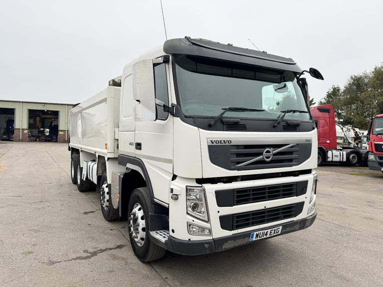 2014 VOLVO FM 450 8X4 TIPPER 