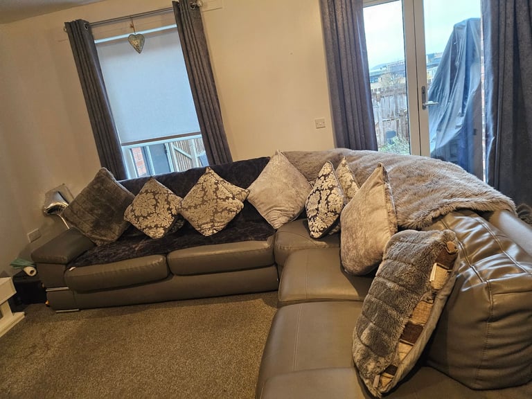 Grey leatherette suite for sale 