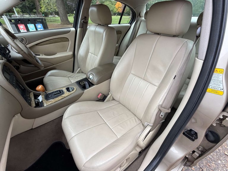2003 Jaguar S-Type 2.5 S-Type V6 SE Auto 4dr Saloon Petrol Automatic
