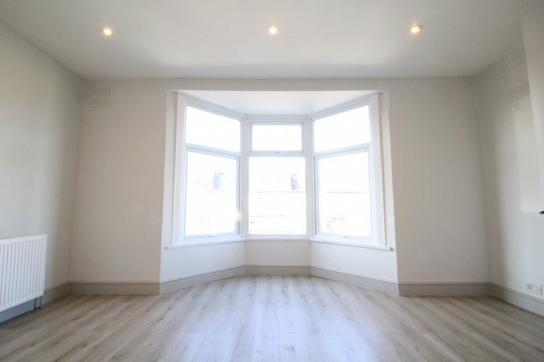 Hane Estate Agents offer a stylish, newly refurbished one-bedroom flat on the first floor. 