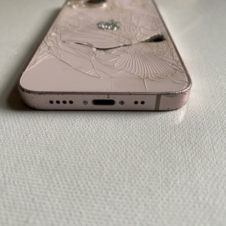 iPhone 13 mini faulty for parts 