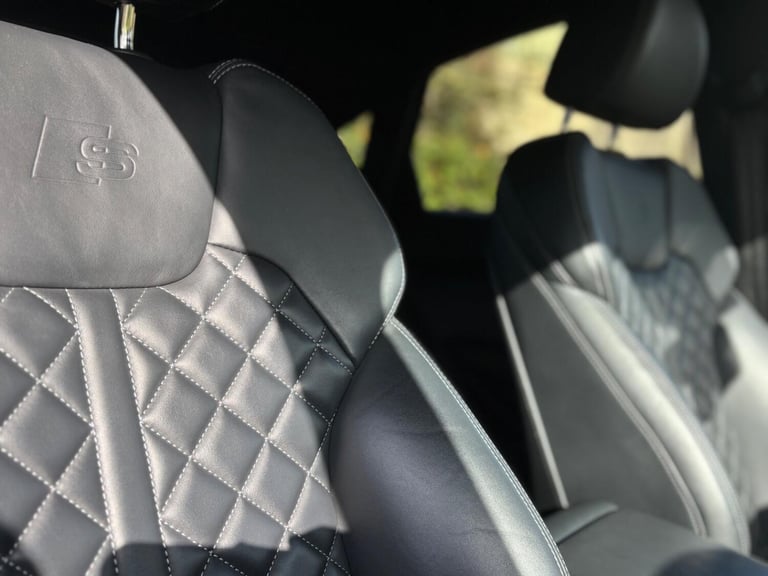 AUDI Q5 2.0 TDI 40 Black Edition 2024