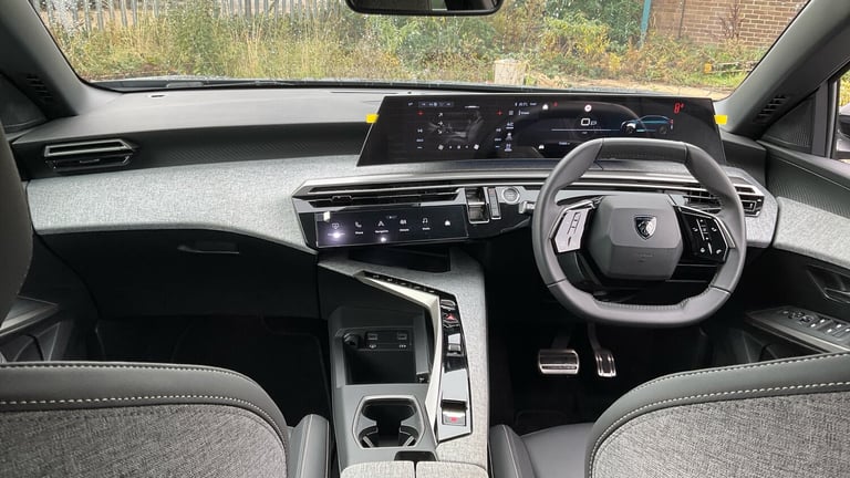 2025 Peugeot 3008 1.2 Hybrid 136 Allure 5dr e-DSC6 Petrol Estate Estate Petrol Automatic