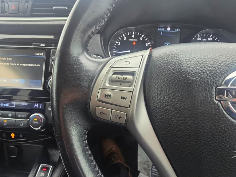 2015 Nissan Qashqai 1.2 DIG-T n-tec SUV 5dr Petrol Manual 2WD Euro 6 (s/s) (115 ps) Petrol Manual