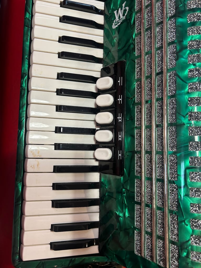 72 base accordion 