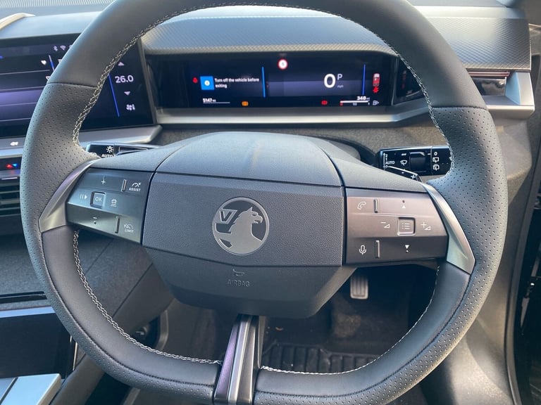 2025 Vauxhall Grandland Grandland 1.2 Hybrid [136] GS 5Dr E-dct6 Hatchback Hatchback Petrol Autom...