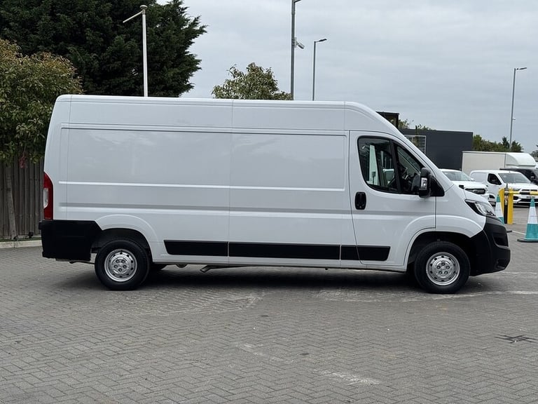2024 Peugeot Boxer 2.2 BlueHDi H2 Professional Premium+ Van 140ps PANEL VAN DIESEL Manual