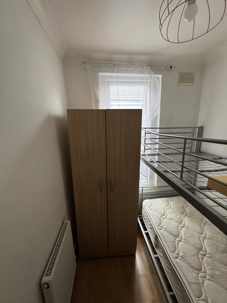2 bedroom flat available in barking 