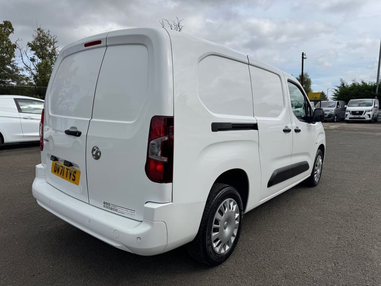 2021 Vauxhall Combo 1.5 Turbo D 2300 Sportive Panel Van 6dr Diesel Manual L2 H1 Euro 6 (100 ps) P...