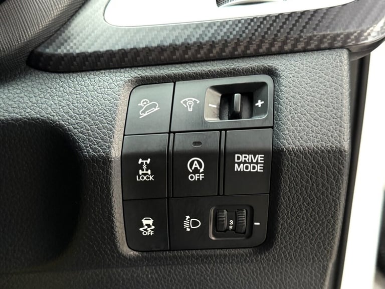 2018 18 HYUNDAI SANTA FE 2.2 CRDI BLUE DRIVE PREMIUM SUV 5DR DIESEL AUTO 4WD EUR