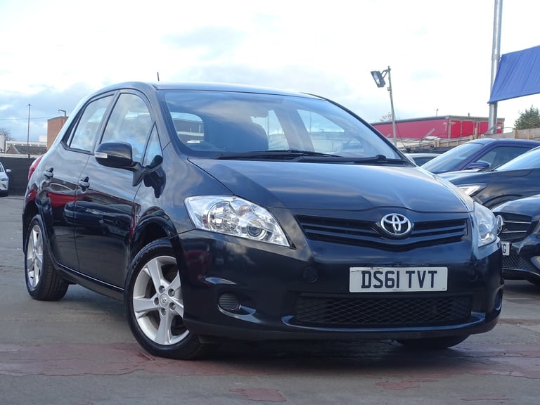 TOYOTA AURIS 1.3 Dual VVT-i Edition Black Manual Petrol 2012
