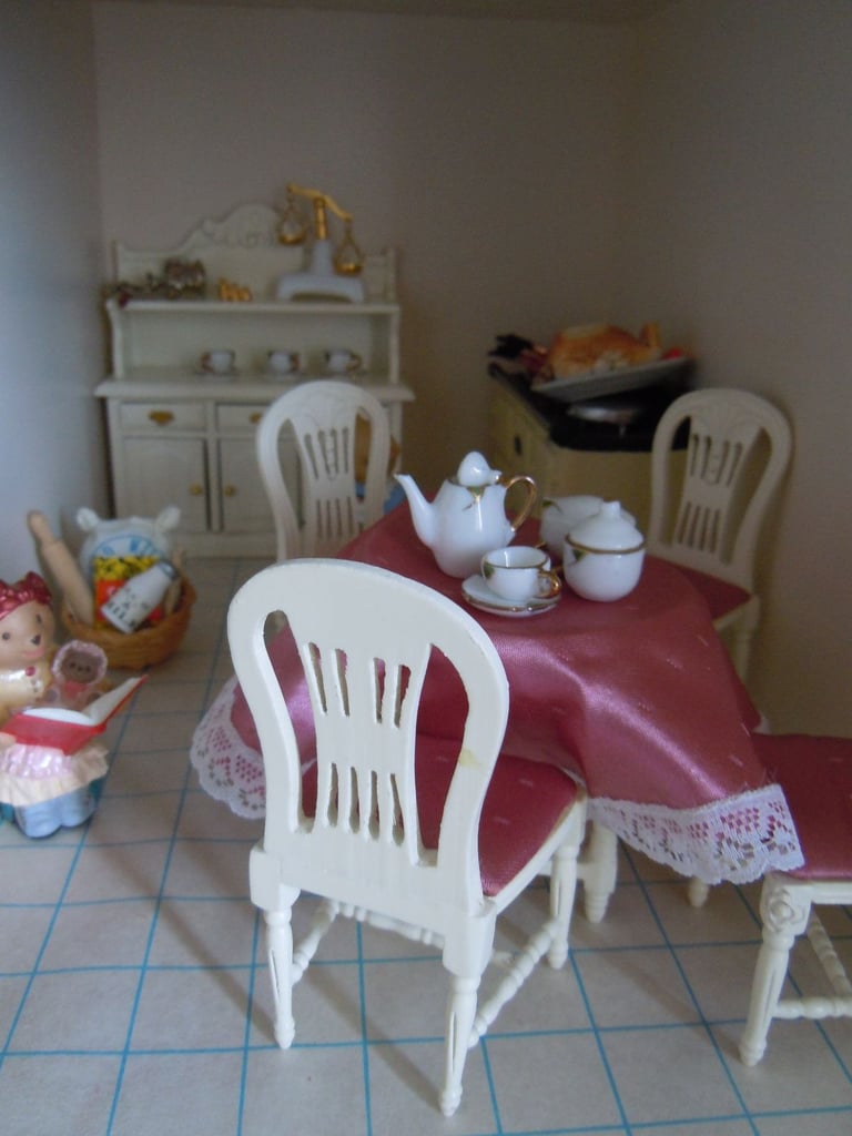 Dolls House complete with Furniture,Figures,Toys,Crockery,Pans,Xmas decorations and Accessories