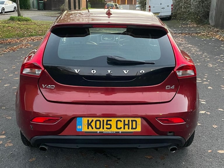 2015 Volvo V40 D4 [190] SE Lux Nav 5dr HATCHBACK DIESEL Manual