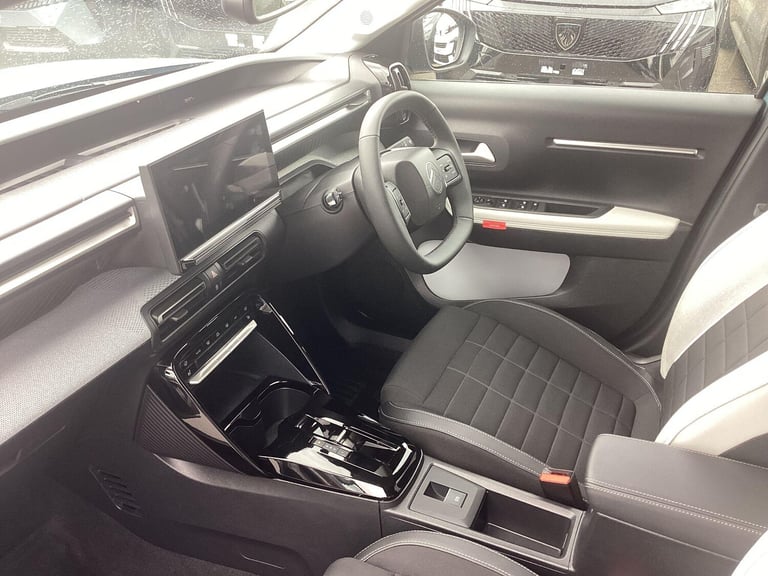 2024 Citroen e-C3 Standard Range 44kWh MAX Auto 5dr (7.4kW Charger) HATCHBACK Electric Automatic