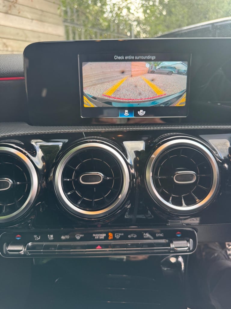 MERCEDES-BENZ A CLASS 2.0 A200d AMG Line 2019