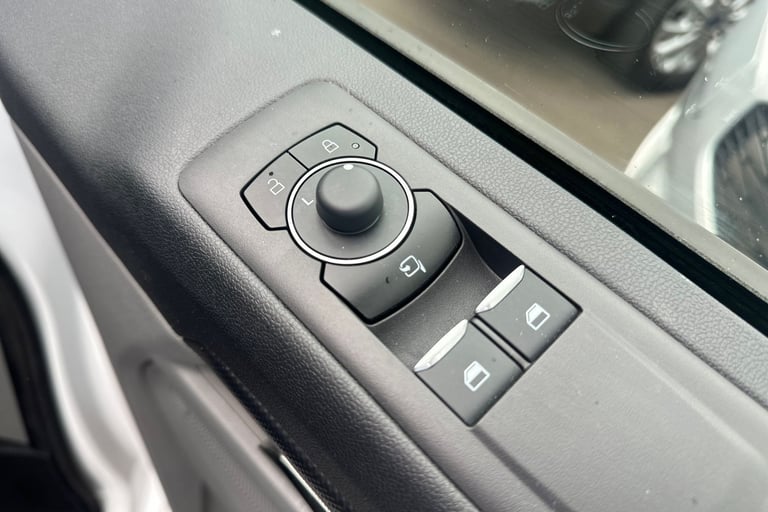 2024 Ford Transit Custom 518113 Van Diesel Manual