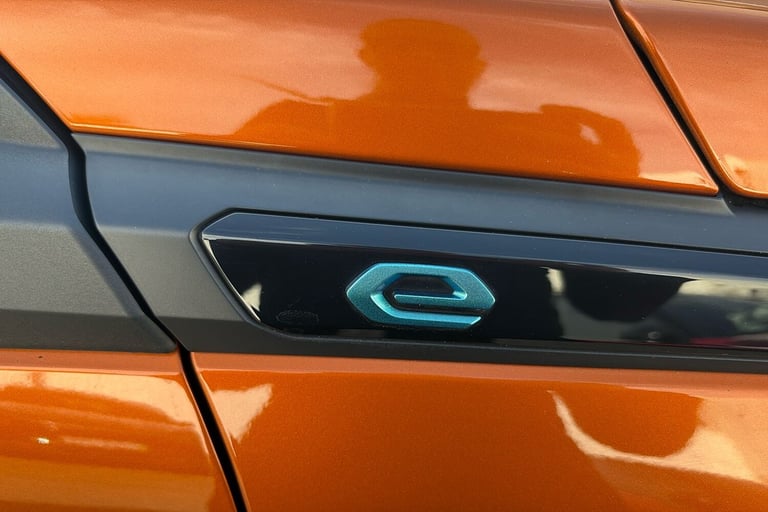  Peugeot E 2008 50kwh Allure Premium Suv 5dr Electric Auto 7kw Charger 136 Ps