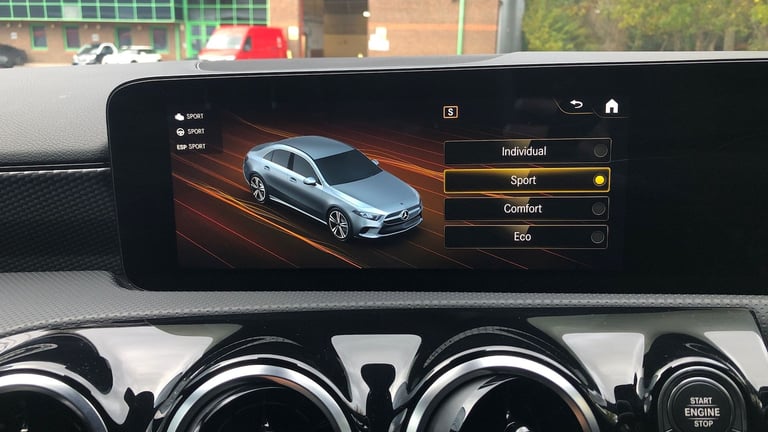 2022 Mercedes-Benz A-Class A 200 SPORT EXECUTIVE AUT Saloon Petrol Automatic