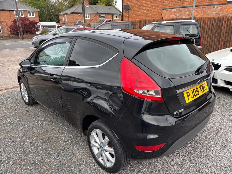 2009 Ford Fiesta 1.4 Zetec 3dr HATCHBACK Petrol Manual