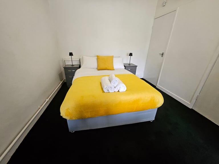 Studio Flat | Kitchen, Parking, Washer