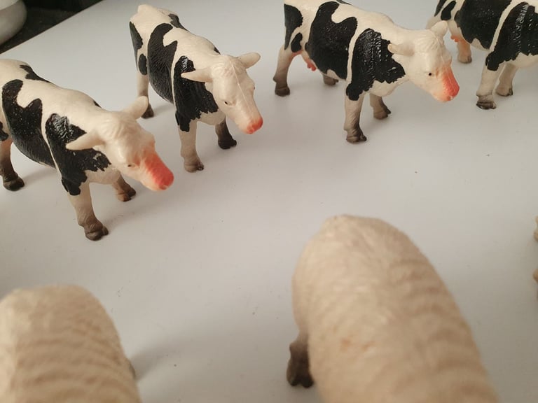 Toy Farm animals bundle 6 x sheep 9 x cows