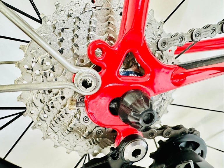 PAUL DONOHUE Size/56 cm  Brand New Road Bike Shimano 105 