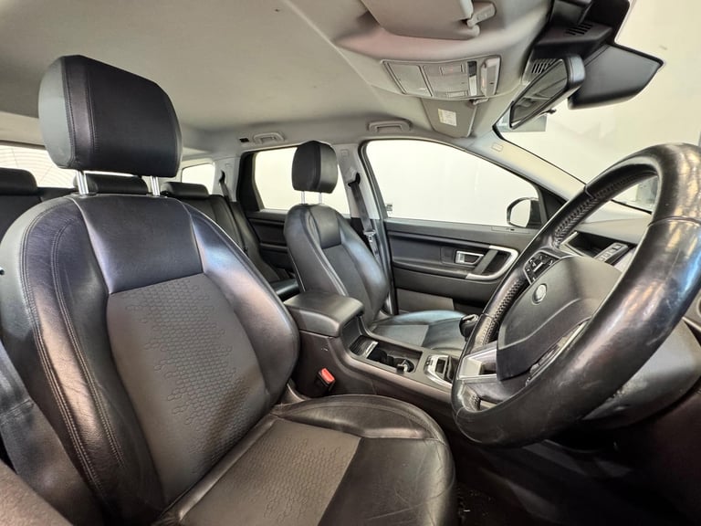 2017 Land Rover Discovery Sport 2.0 TD4 SE 4WD Euro 6 (s/s) 5dr (5 Seat) ESTATE Diesel Manual