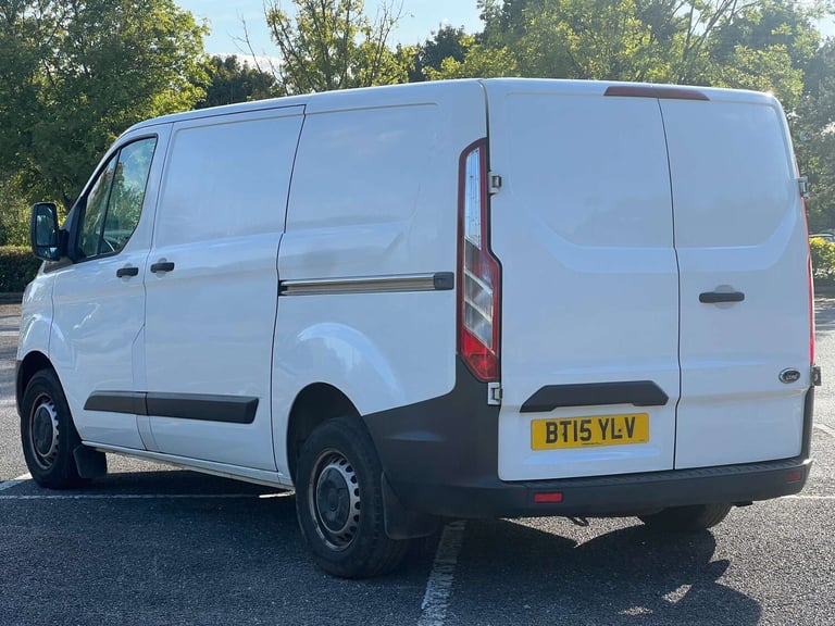 2015 Ford Transit Custom 2.2 TDCi 100ps Low Roof Van PANEL VAN DIESEL Manual