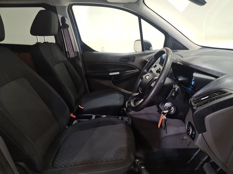 FORD TRANSIT CONNECT 1.5 240 ECOBLUE TREND AUTO L2 120 BHP COMBI VAN