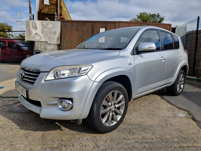 🚙 Toyota RAV4 SR – 2.2 Diesel 4x4 | Automatic | MOT July 2026 | Reliable SUV