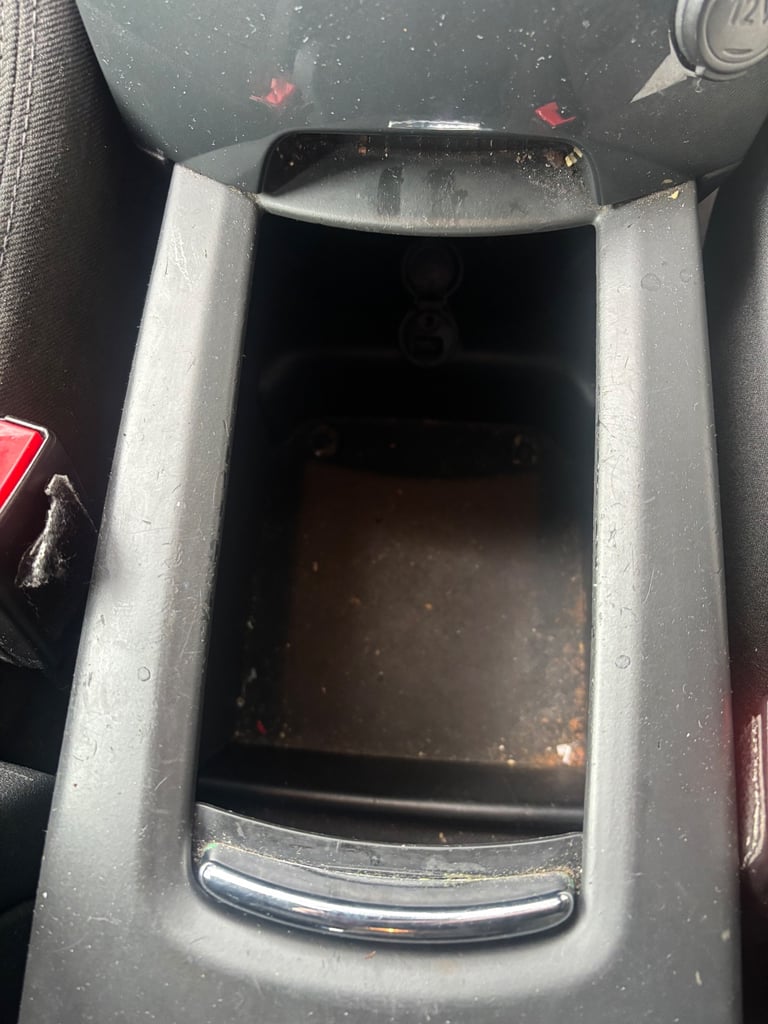 Peugeot, 5008, MPV, 2010, Semi-Auto, 1560 (cc), 5 doors