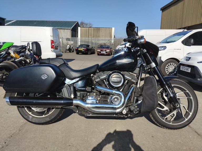 image for 2019 68 HARLEY-DAVIDSON FLSB SPORT GLIDE 1745 19 CUSTOM CRUISER SOFTAIL TOURER