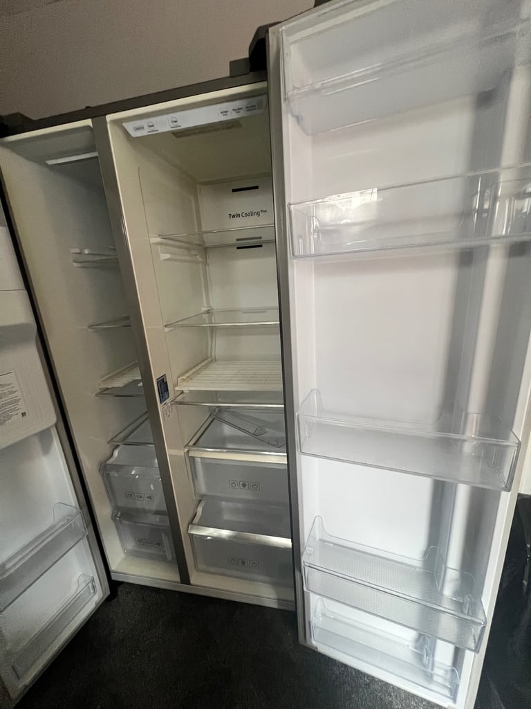 Samsung fridge freezer 