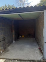 Rent Garage in Newham Plaistow 