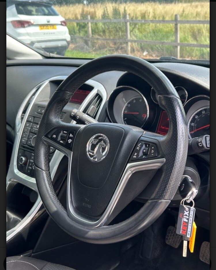 2014 Vauxhall Astra 1.4T 16V SRi 5dr HATCHBACK Petrol Manual