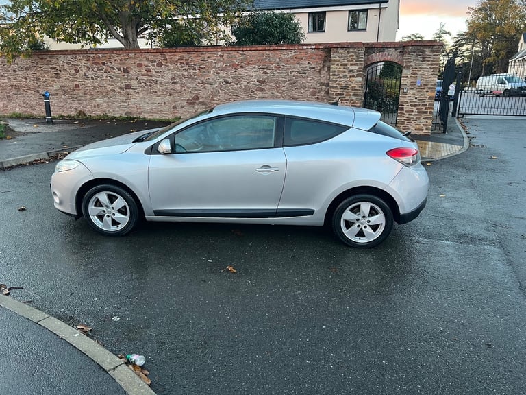 Renault, MEGANE, Coupe, 2011, Manual, 1598 (cc), 3 doors