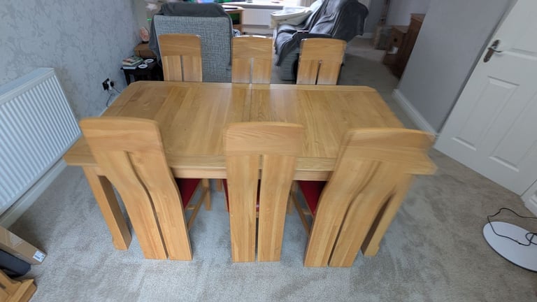 image for Dining Table & 6 Chairs – Excellent Condition – £380 ono
