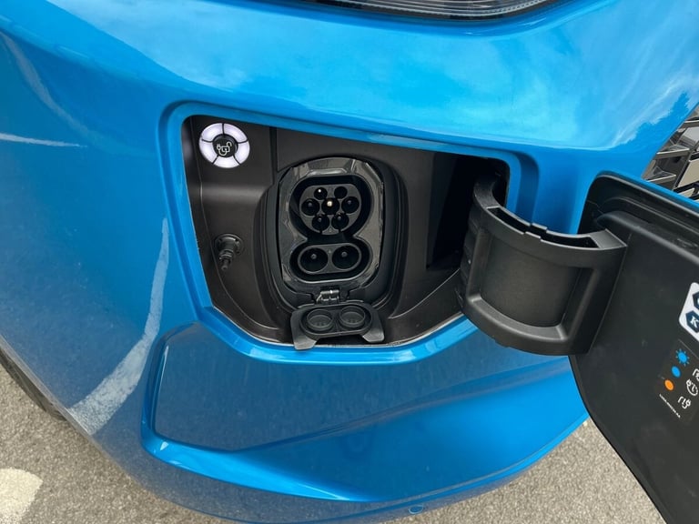 2025 Ford Transit Custom E-Transit Custom Limited DCiV 320 L1 65kWh 100kw 136 RWD 1 Speed Automat...
