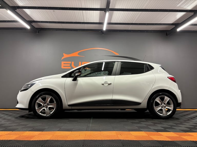 2016 Renault Clio 1.2 16V Play 5dr HATCHBACK Petrol Manual