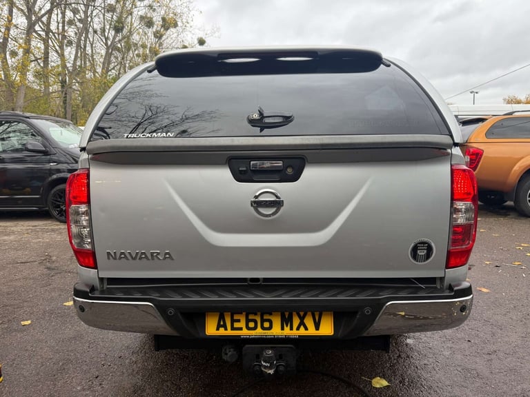 2016 Nissan Navara Double Cab Pick Up Tekna 2.3dCi 190 4WD Auto PICK UP DIESEL Automatic