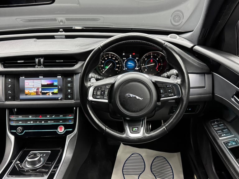 2018 Jaguar XF 2.0d R-Sport Auto Euro 6 (s/s) 4dr SALOON Diesel Automatic