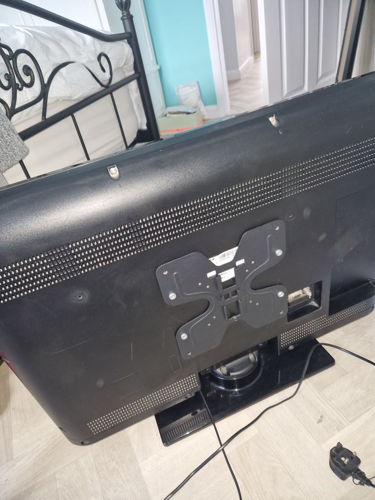 SHARP 36inches; TV