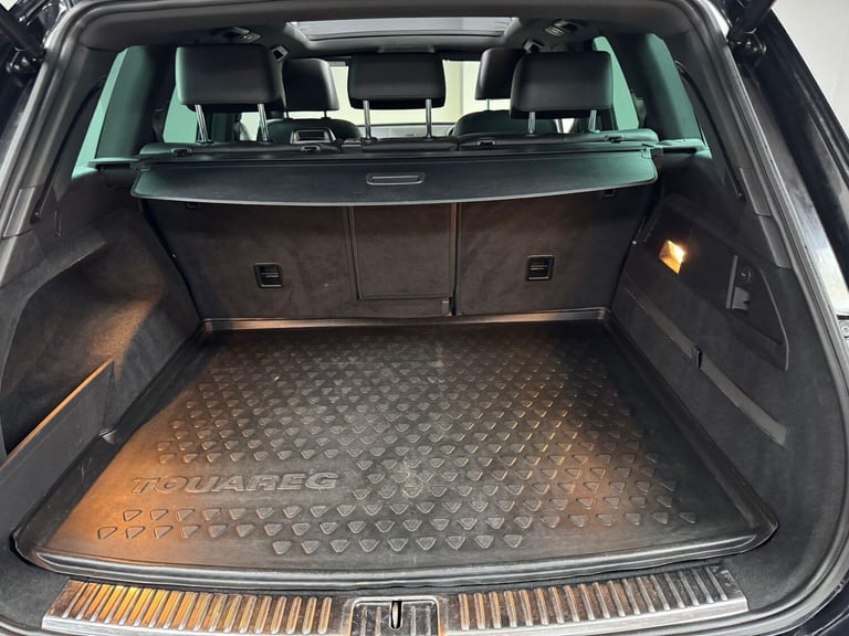 2015 Volkswagen Touareg 3.0 TDI V6 BlueMotion Tech R-Line Tiptronic 4WD Euro 6 (s/s) 5dr ESTATE D...