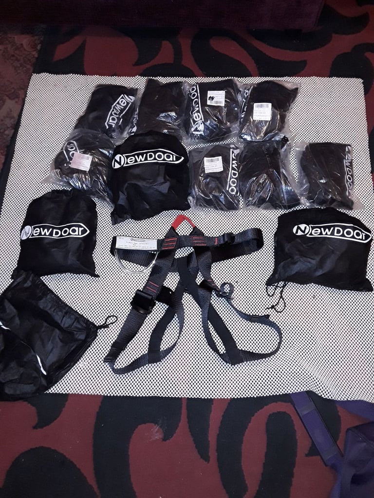 image for 12 Newdoar safety belts