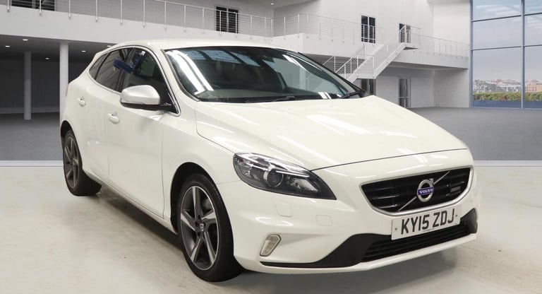 image for 2015 Volvo V40 2.0 D4 R-Design Lux Nav Geartronic Euro 6 (s/s) 5dr HATCHBACK Diesel Automatic