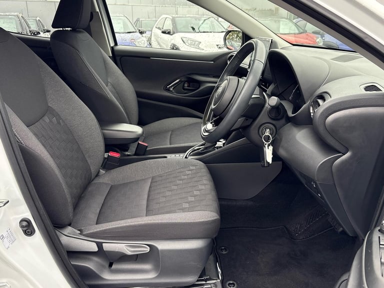 2024 Toyota Yaris 1.5 Hybrid Design 5dr CVT Hatchback Hybrid Automatic